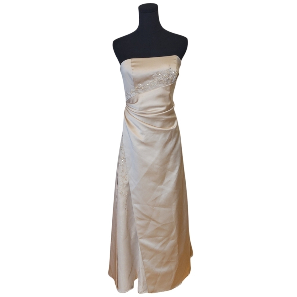 Davids Bridal Champagne Beaded Embellished Strapless Gown Size 6